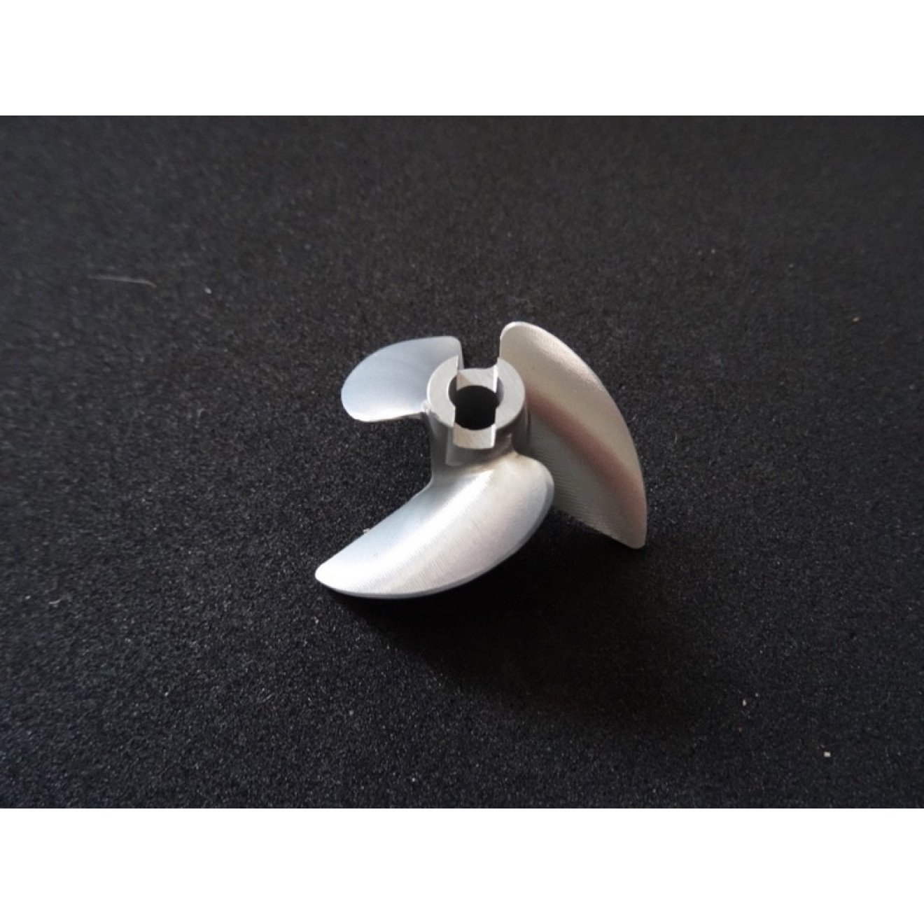 40mm 3-blatt Propeller DD *links*